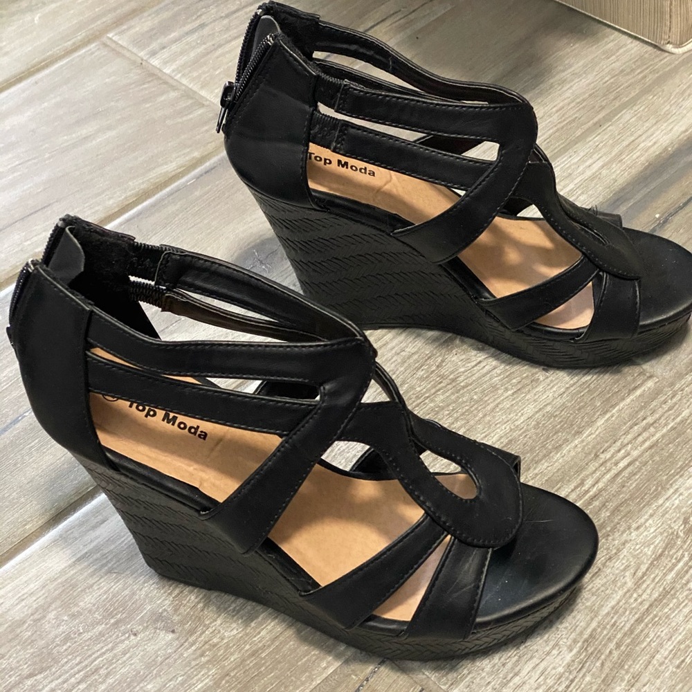 Women’s Strappy Wedge Heels
